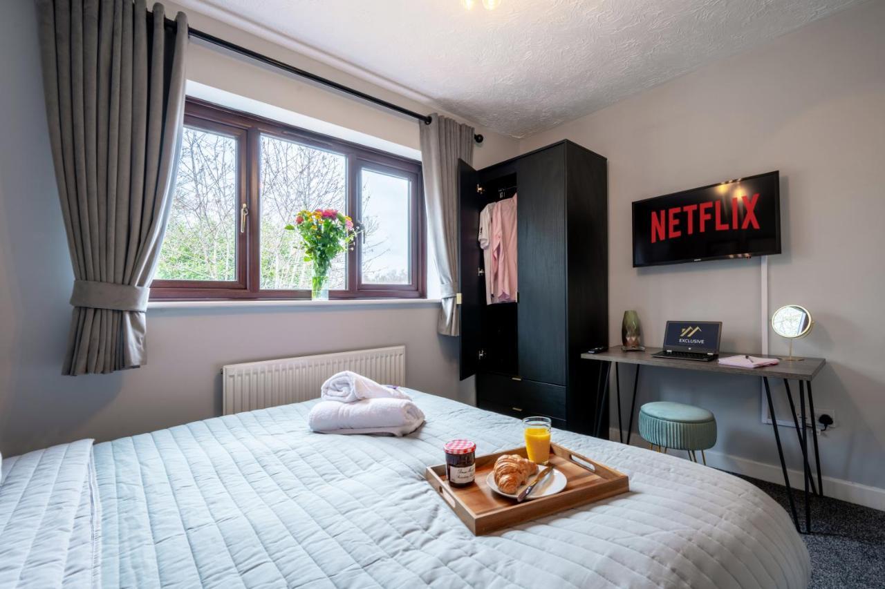 Yew Tree House Contractor / Family Home Free Netflix Fast Wifi Near Dudley/Birmingham Cradley Heath Exterior foto